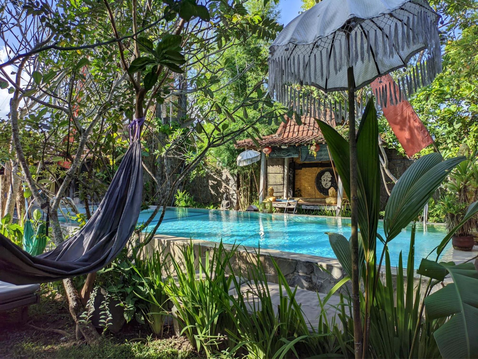Astuti Gallery Homestay Γιογκιακάρτα Εξωτερικό φωτογραφία