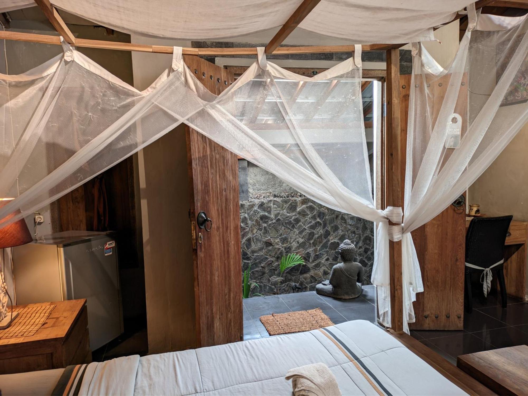 Astuti Gallery Homestay Γιογκιακάρτα Εξωτερικό φωτογραφία
